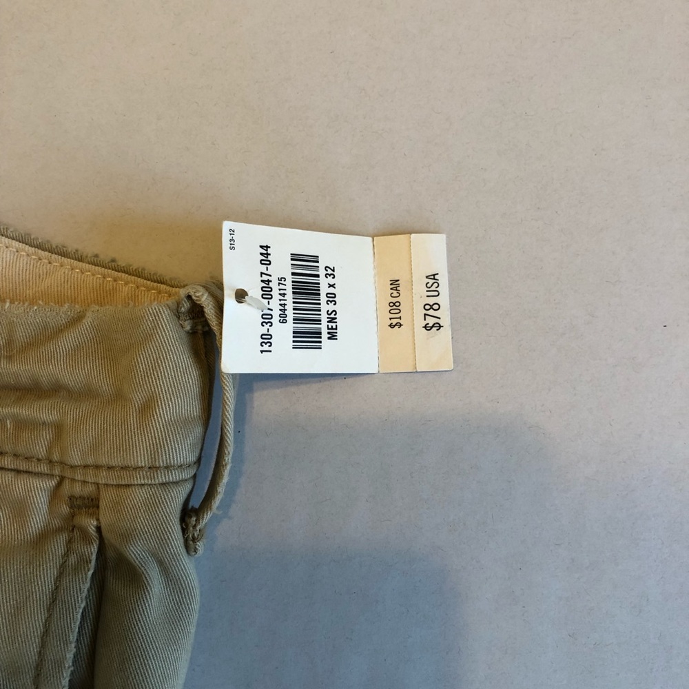 Men’s Abercrombie kaki chinos